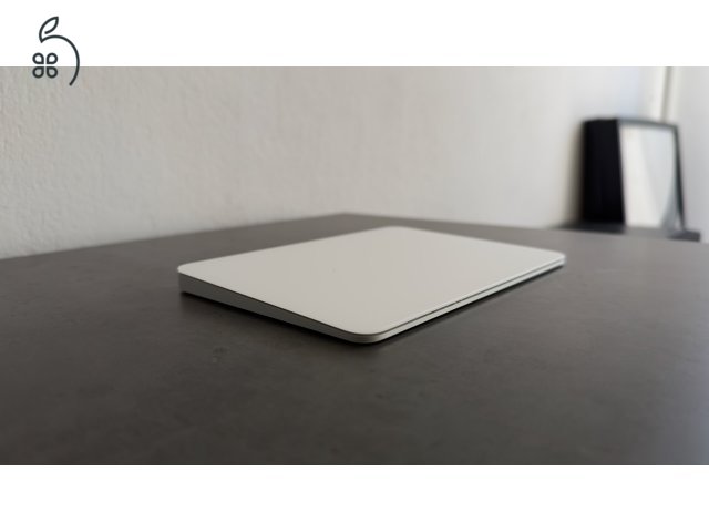 Apple Magic Trackpad | Fehér | USB-C