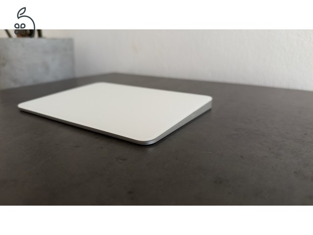 Apple Magic Trackpad | Fehér | USB-C