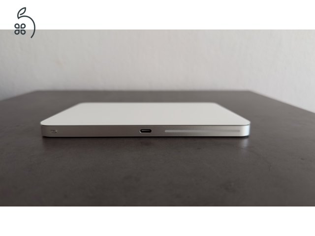 Apple Magic Trackpad | Fehér | USB-C
