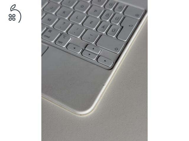 Apple Magic Keyboard 11”