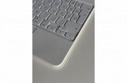 Apple Magic Keyboard 11”