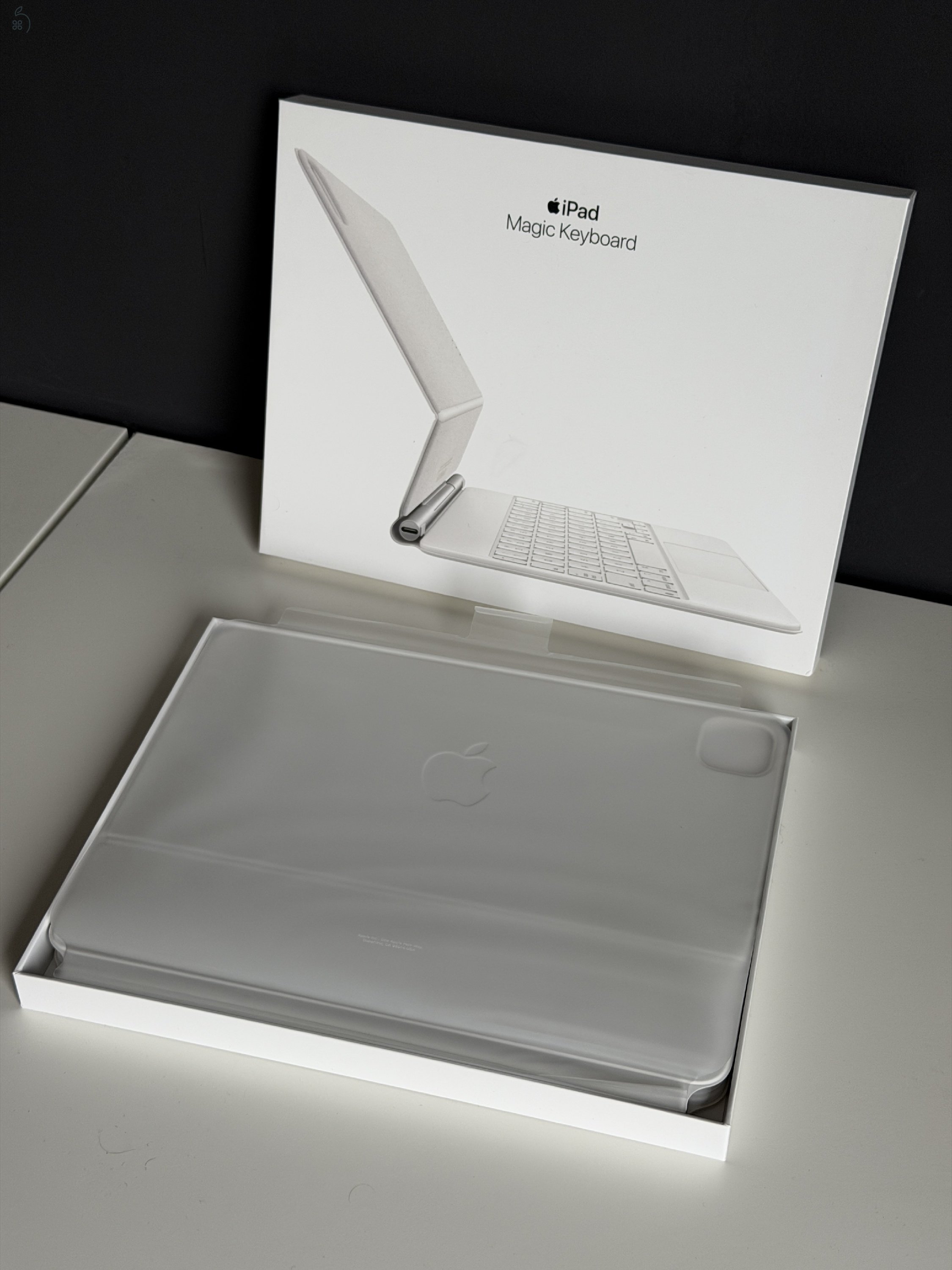 Apple Magic Keyboard 11”