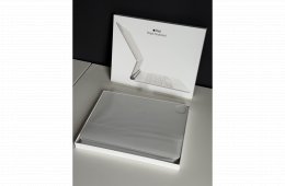 Apple Magic Keyboard 11”