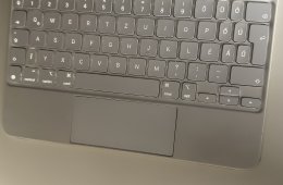 Apple Magic Keyboard 11”