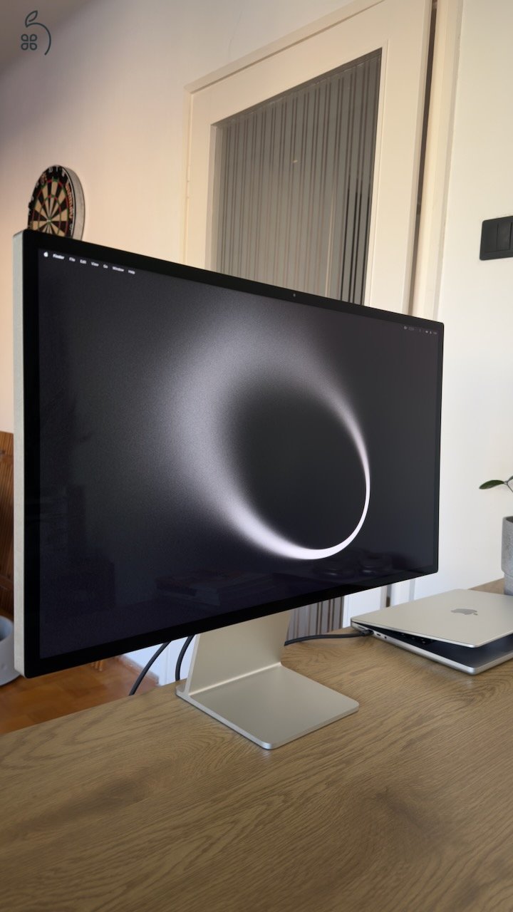 Apple Studio Display | Standard Glass | Állítható dőlésszög | 27
