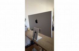 Apple Studio Display | Standard Glass | Állítható dőlésszög | 27