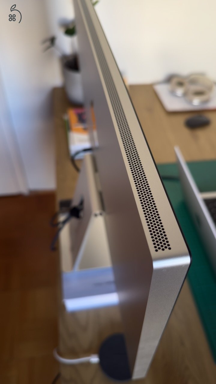 Apple Studio Display | Standard Glass | Állítható dőlésszög | 27