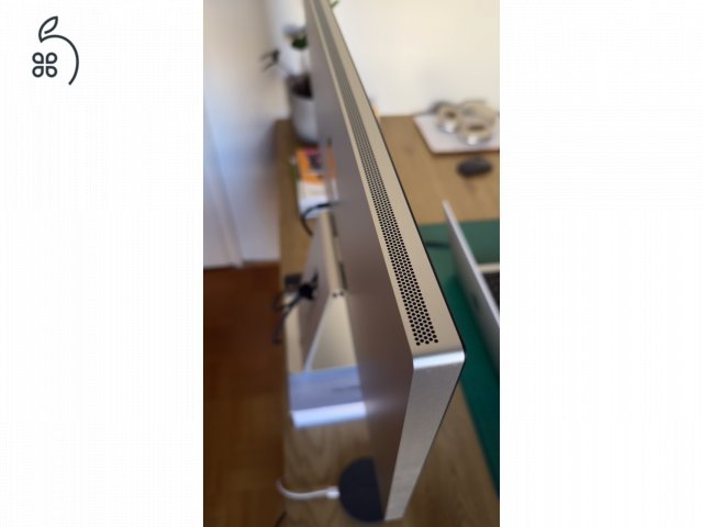 Apple Studio Display | Standard Glass | Állítható dőlésszög | 27