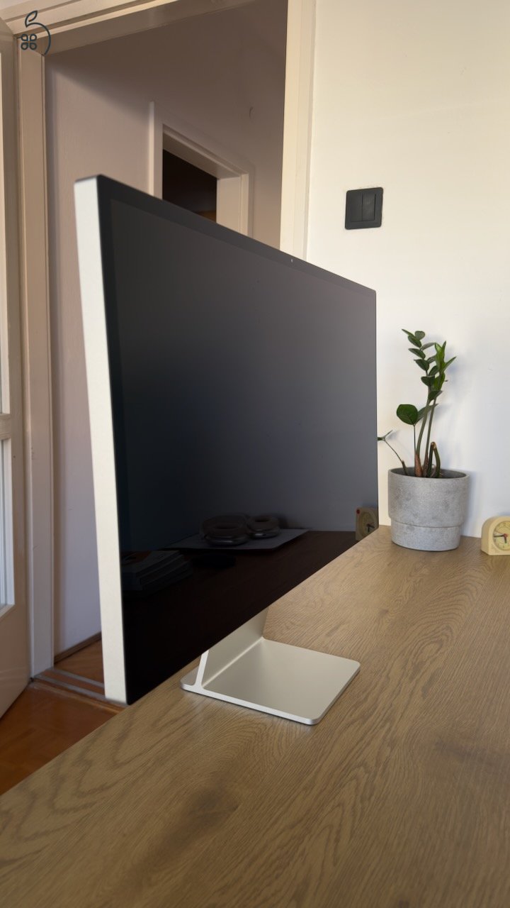 Apple Studio Display | Standard Glass | Állítható dőlésszög | 27
