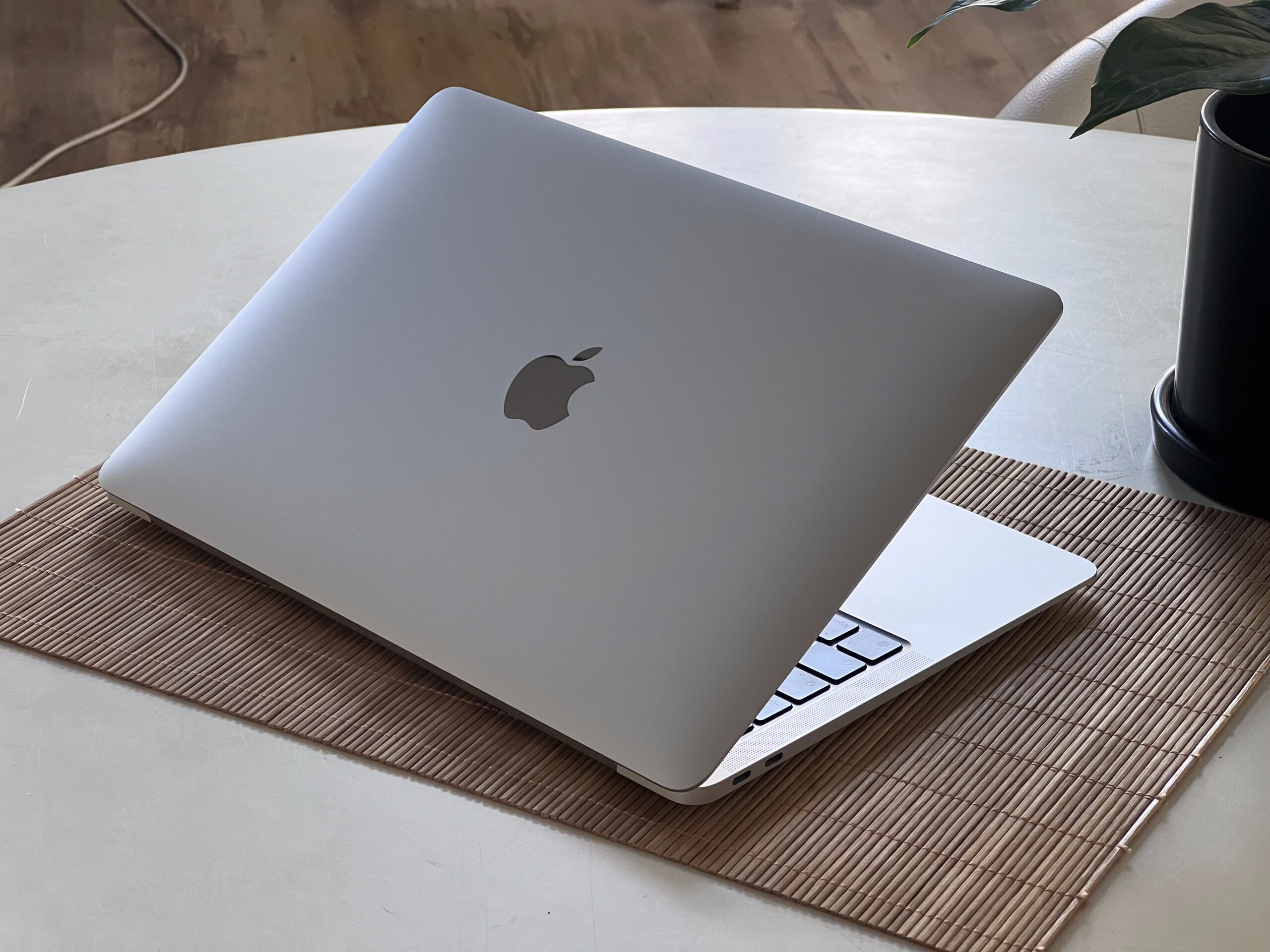 MacBook Air 2020 M1 Silver 13” 256GB 8Gb 2 ÉV Garanciával