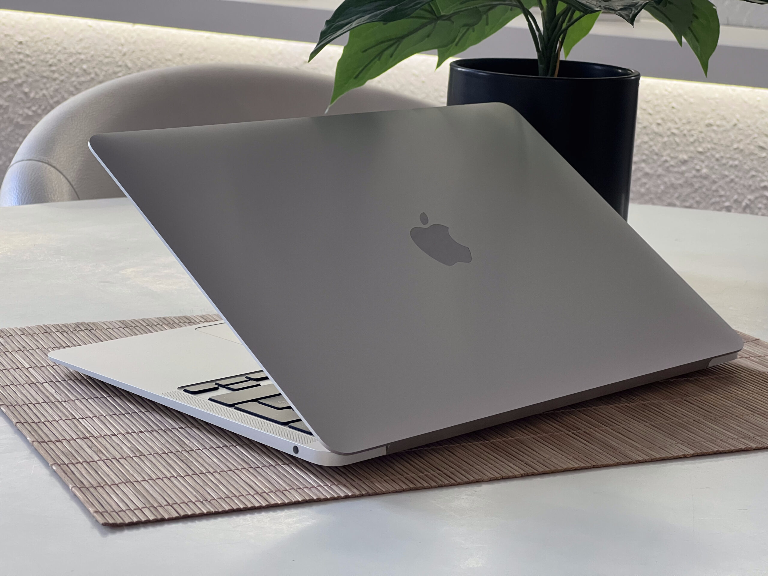 MacBook Air 2020 M1 Silver 13” 256GB 8Gb 2 ÉV Garanciával