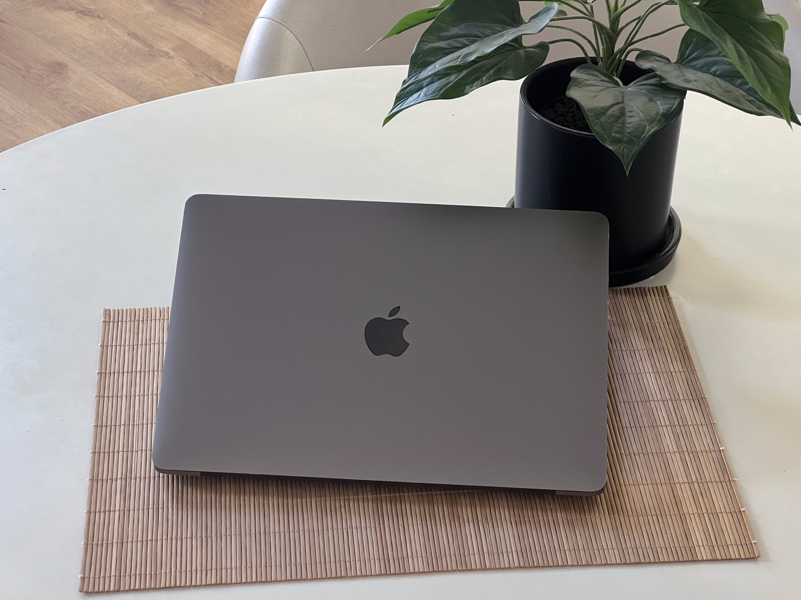 MacBook Air 2020 M1 13”256GB 8GB 2 ÉV Garanciával
