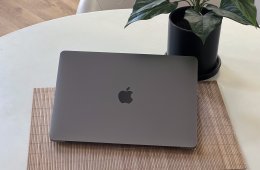 MacBook Air 2020 M1 13”256GB 8GB 2 ÉV Garanciával