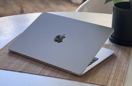 Hibátlan MacBook Air 2022 M2 13” 256GB 8GB 2 ÉV Garanciával 95%