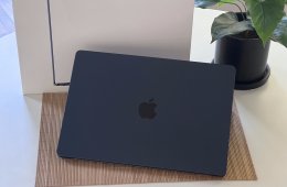 Hibátlan MacBook Air 2024  M3 15” 256GB 8GB 2 ÉV Garanciával 100%