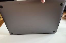 Macbook pro, thouch bar, 16gb ram, 512 gb ssd