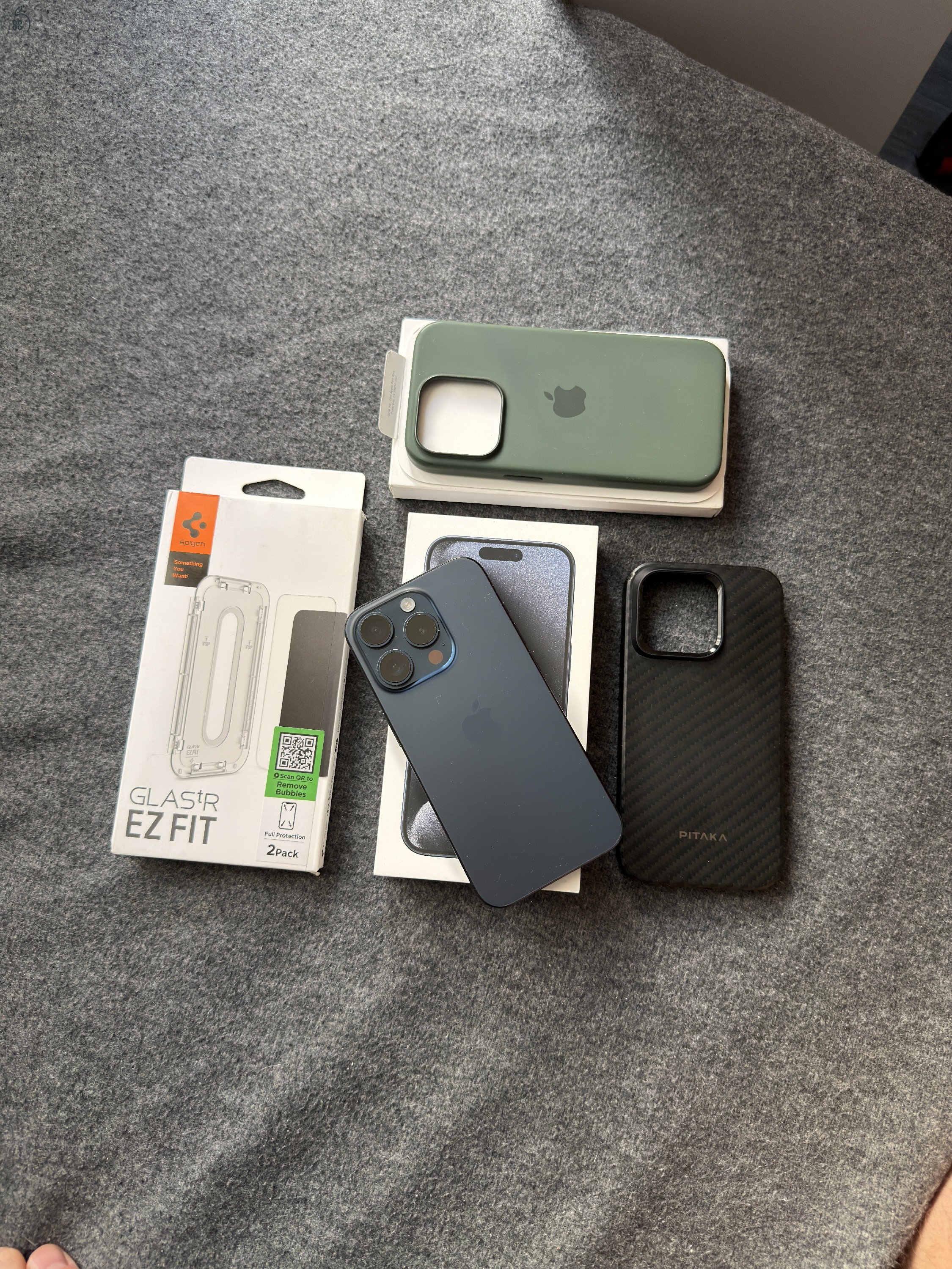 iPhone 15 Pro 256GB blue titanium 