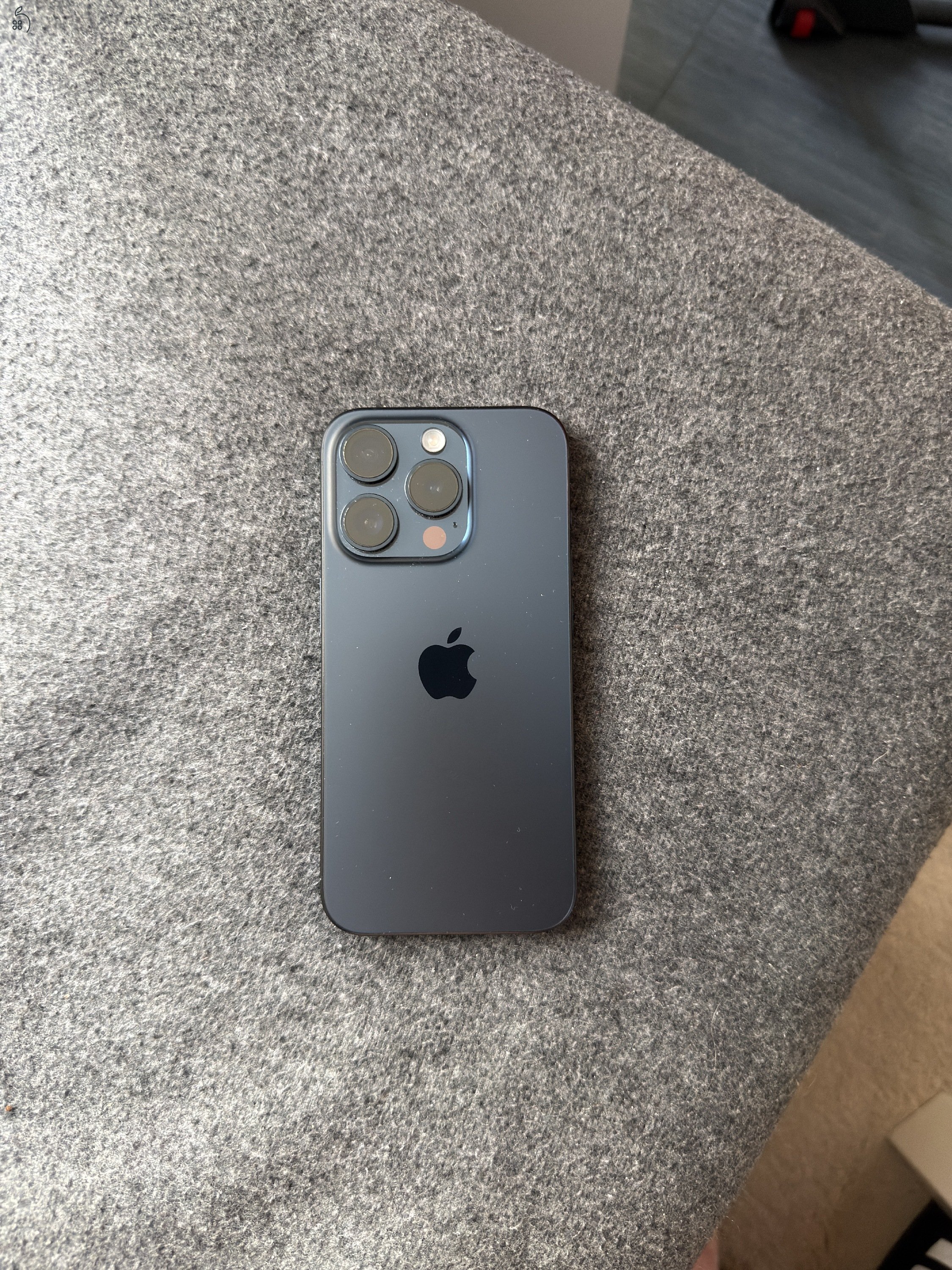iPhone 15 Pro 256GB blue titanium 