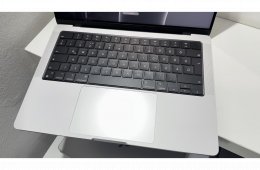 Macbook Pro 14