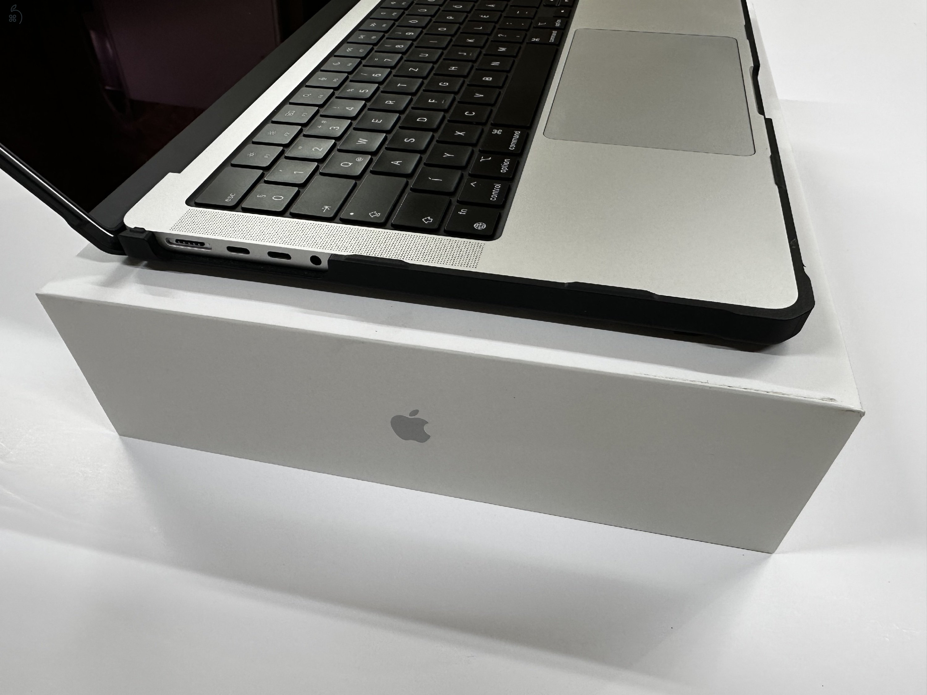 MacBook Pro 14