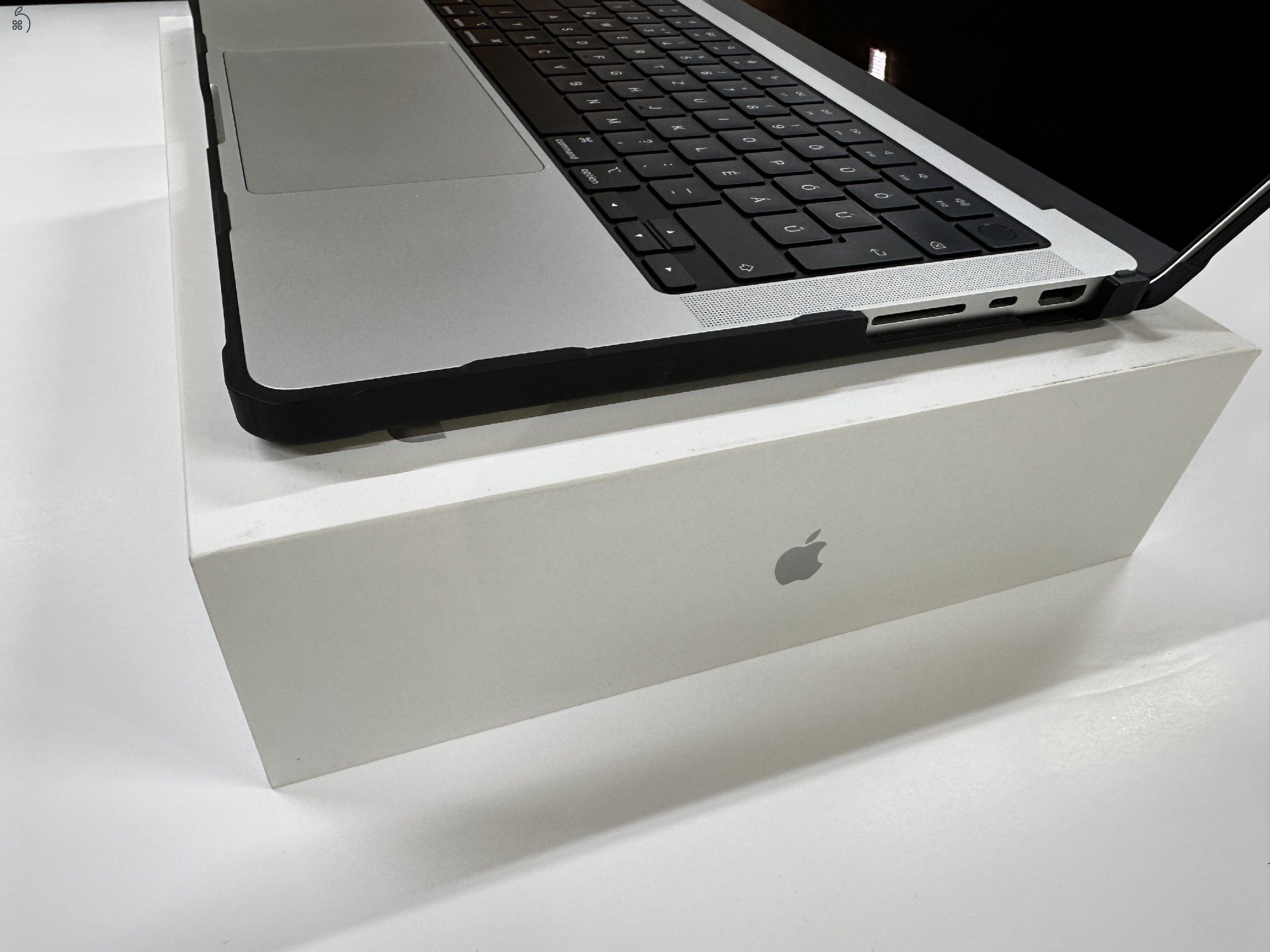 MacBook Pro 14