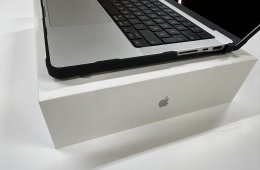 MacBook Pro 14