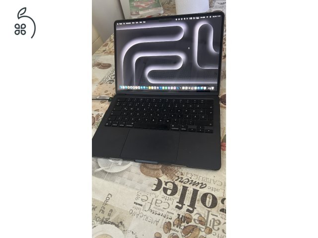 MacBook Air M2 13
