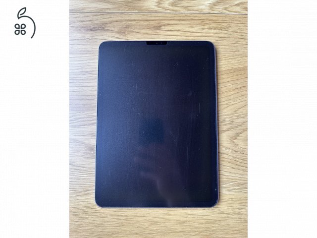 iPad Pro 11 hüvelykes WIFI (2018) 64 GB + Logitech Combo Touch + Apple Pencil
