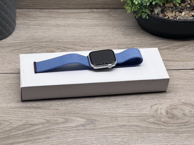 Hibátlan Apple Watch S9 Silver 45mm 2 ÉV Garanciával 99%