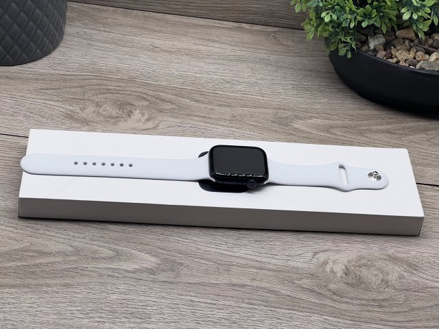 Apple Watch  SE 2 Cell 44mm 2 ÉV Garanciával 96%