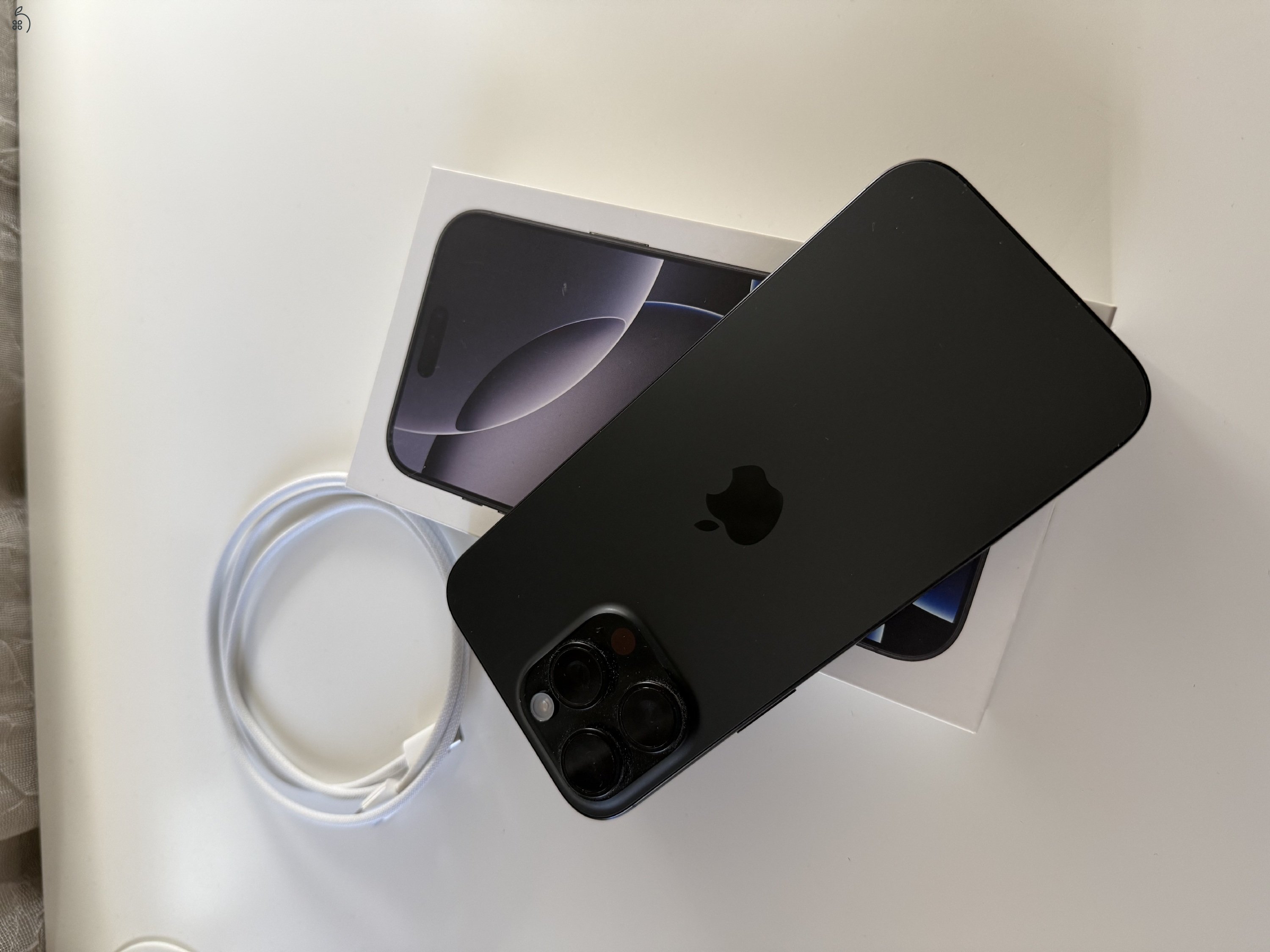 Iphone 16 Pro Max 256GB titánium fekete 