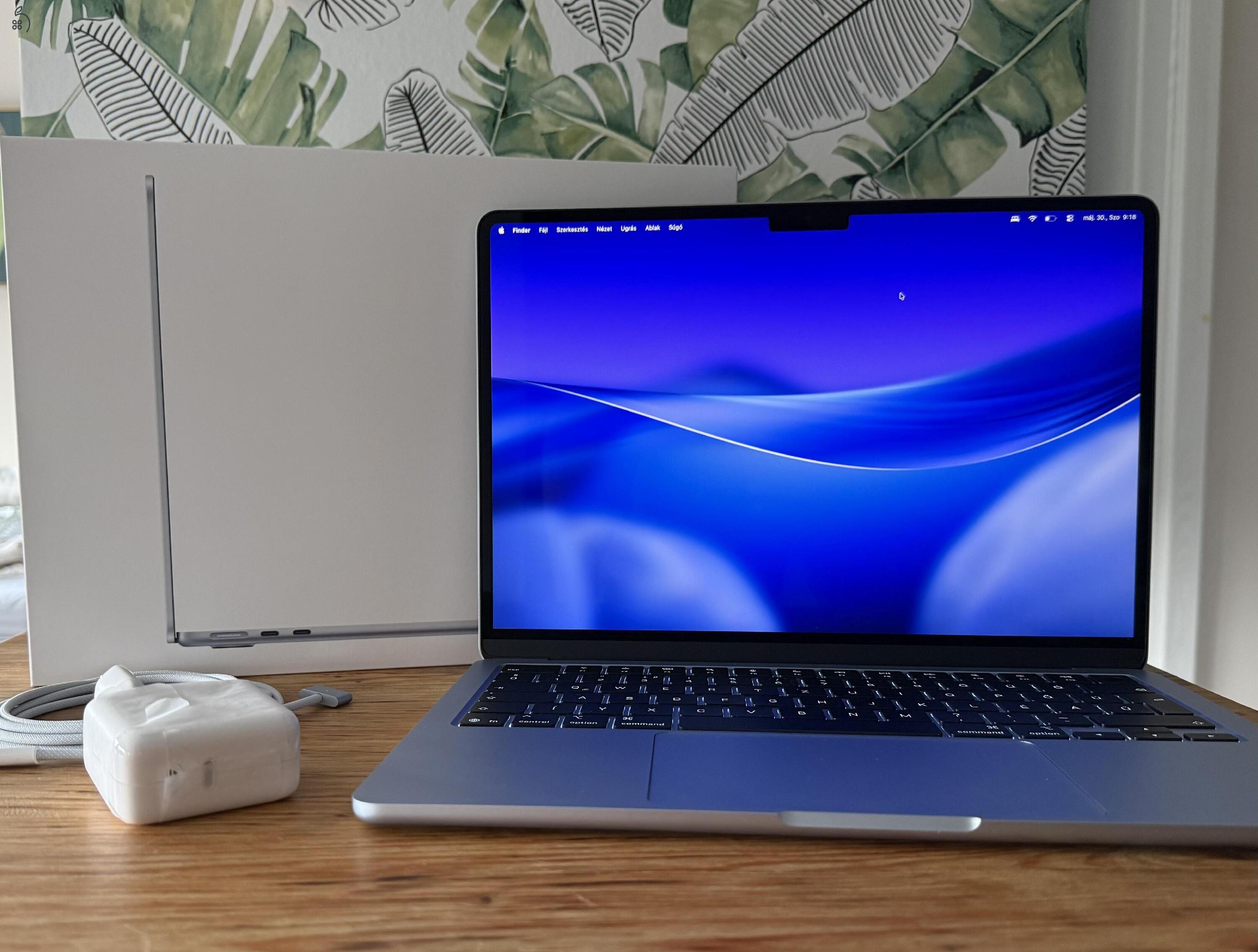 MacBook Air M4 Sky Blue – 16 GB RAM / 512 GB SSD