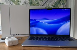 MacBook Air M4 Sky Blue – 16 GB RAM / 512 GB SSD