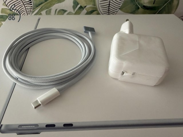 MacBook Air M4 Sky Blue – 16 GB RAM / 512 GB SSD