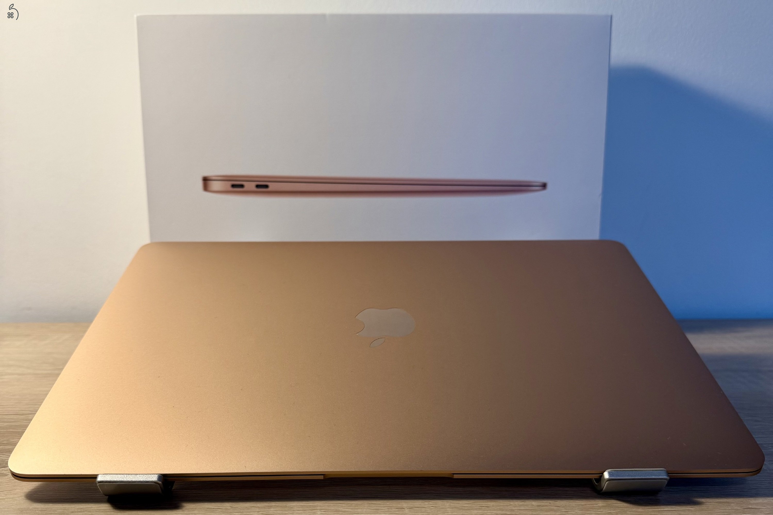 MacBook Air (Retina, 13-inch, 2018) | Gold