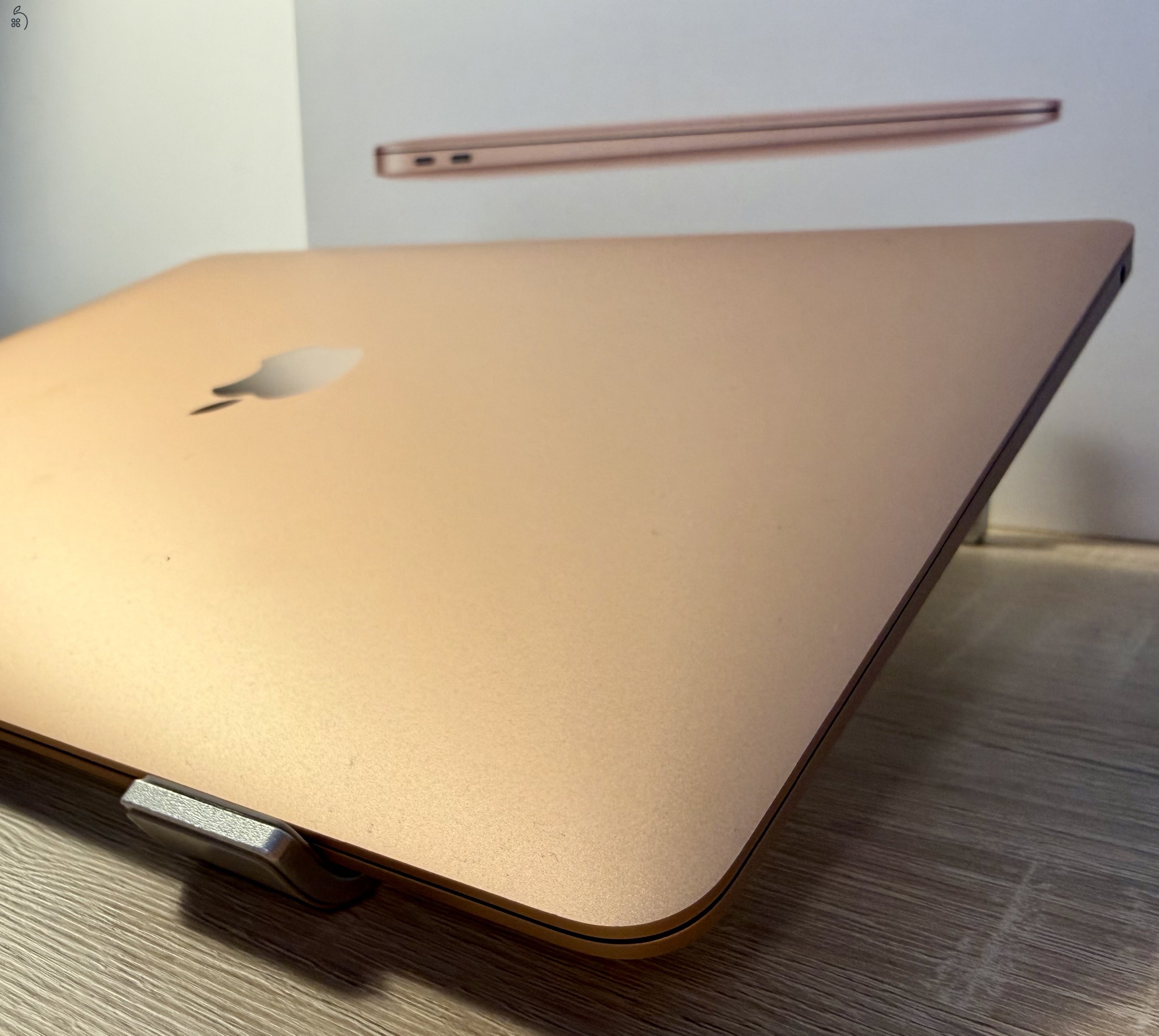 MacBook Air (Retina, 13-inch, 2018) | Gold