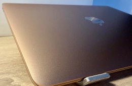 MacBook Air (Retina, 13-inch, 2018) | Gold
