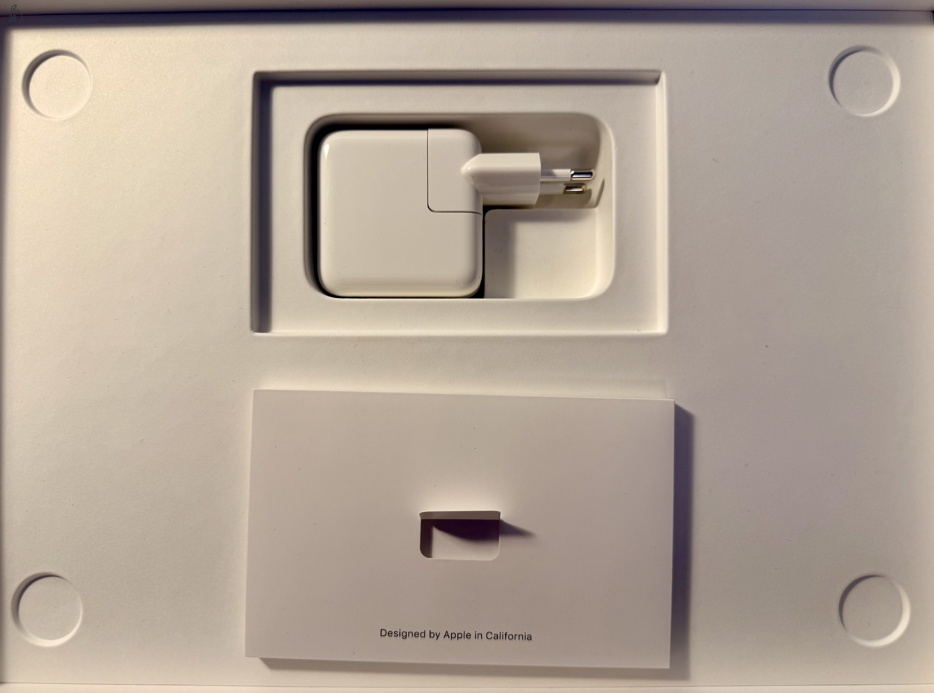MacBook Air (Retina, 13-inch, 2018) | Gold