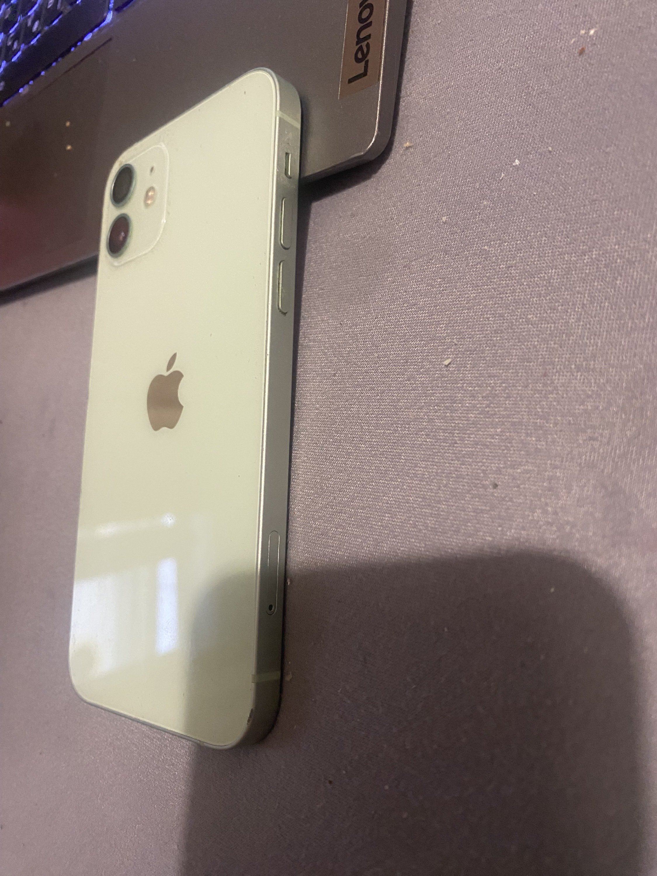 Iphone 12 elado 100% akksi
