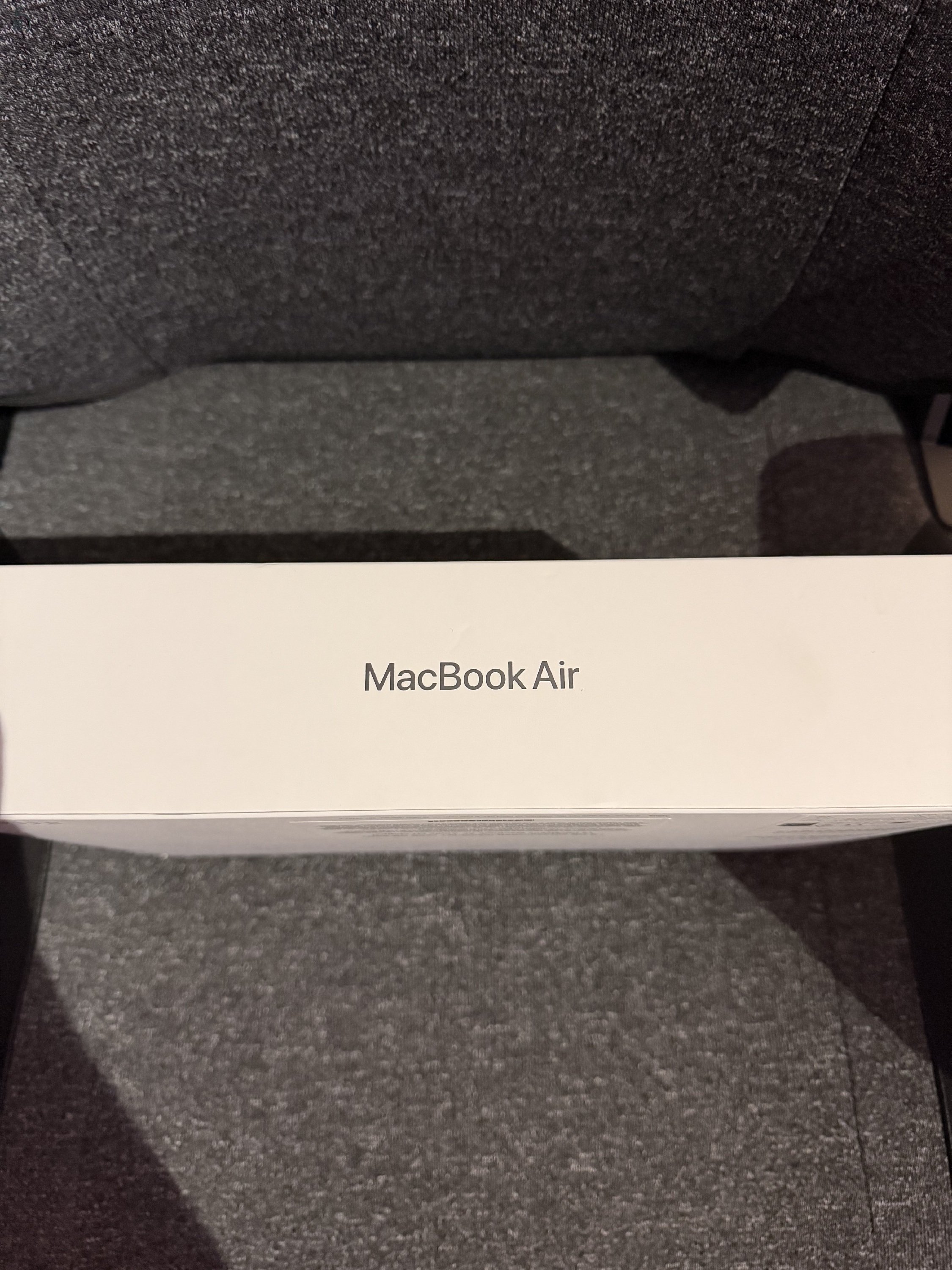 MacBook Air M1 8GB/256GB | 100% Akku | 4 Ciklus | Doboz + Töltő + Tok