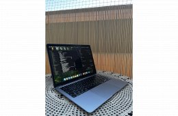 Eladó MacBook Air 13