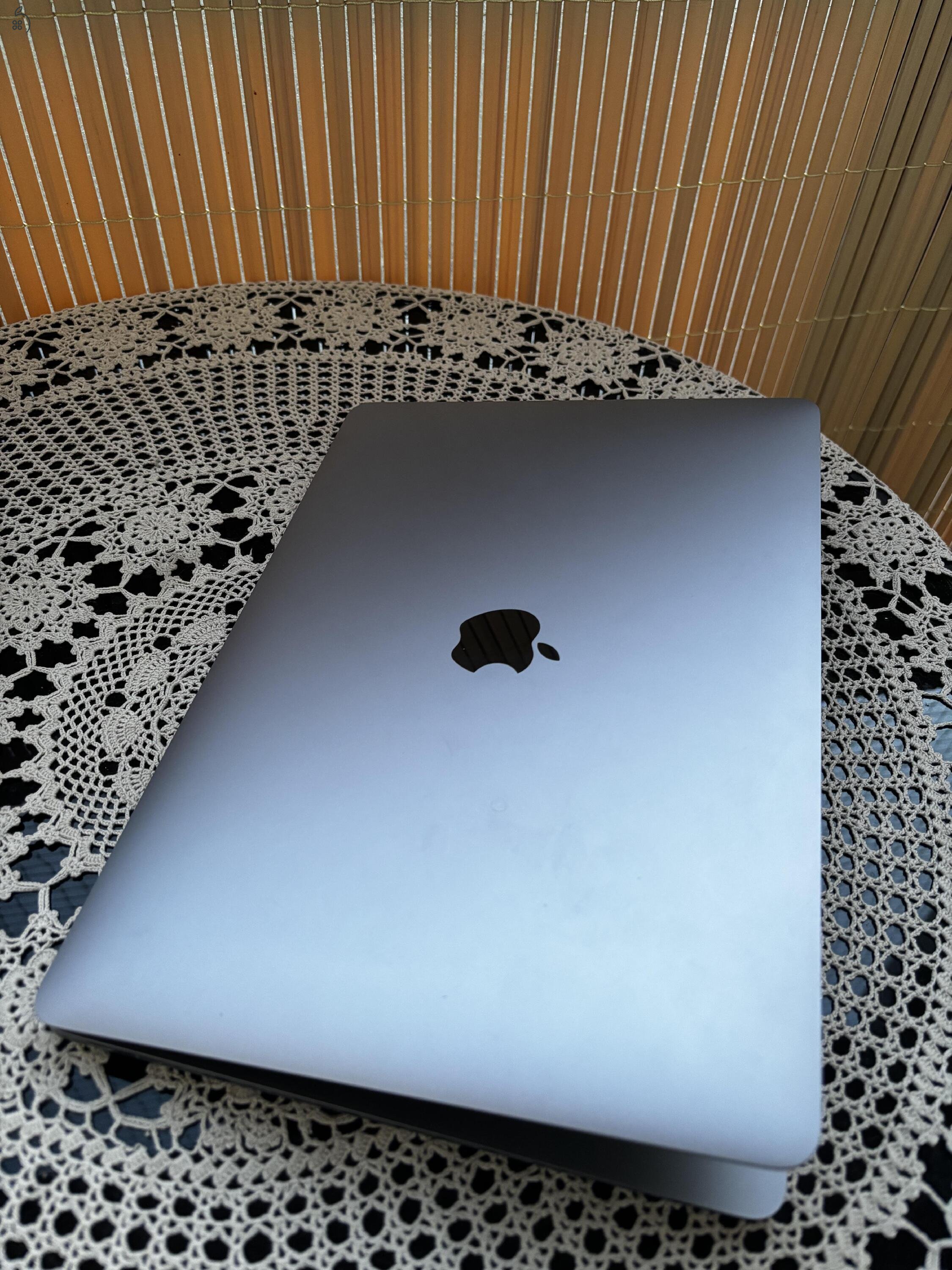 Eladó MacBook Air 13