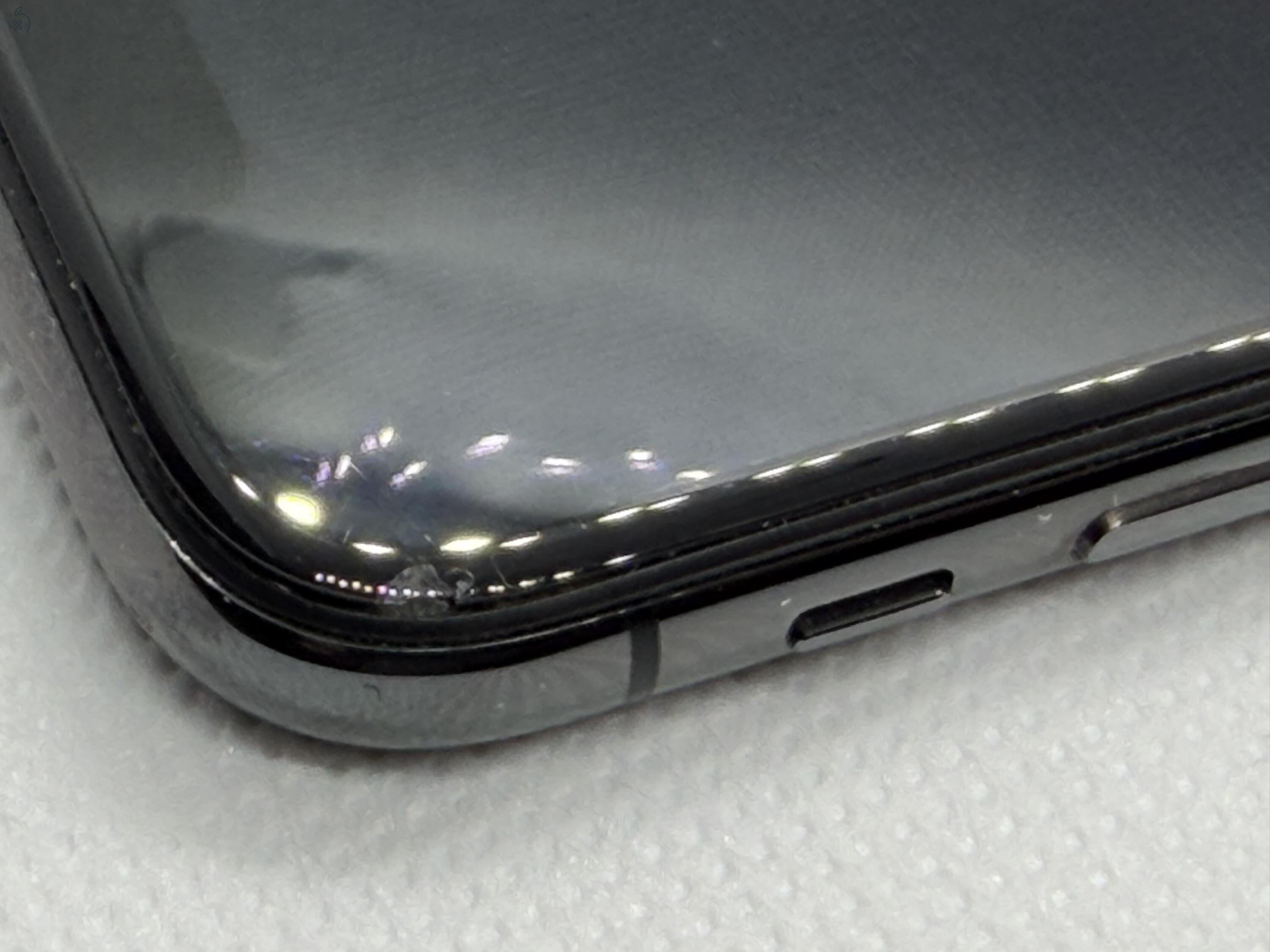 Eladó használt szolgáltató független  XS 256 GB 71% akkuval