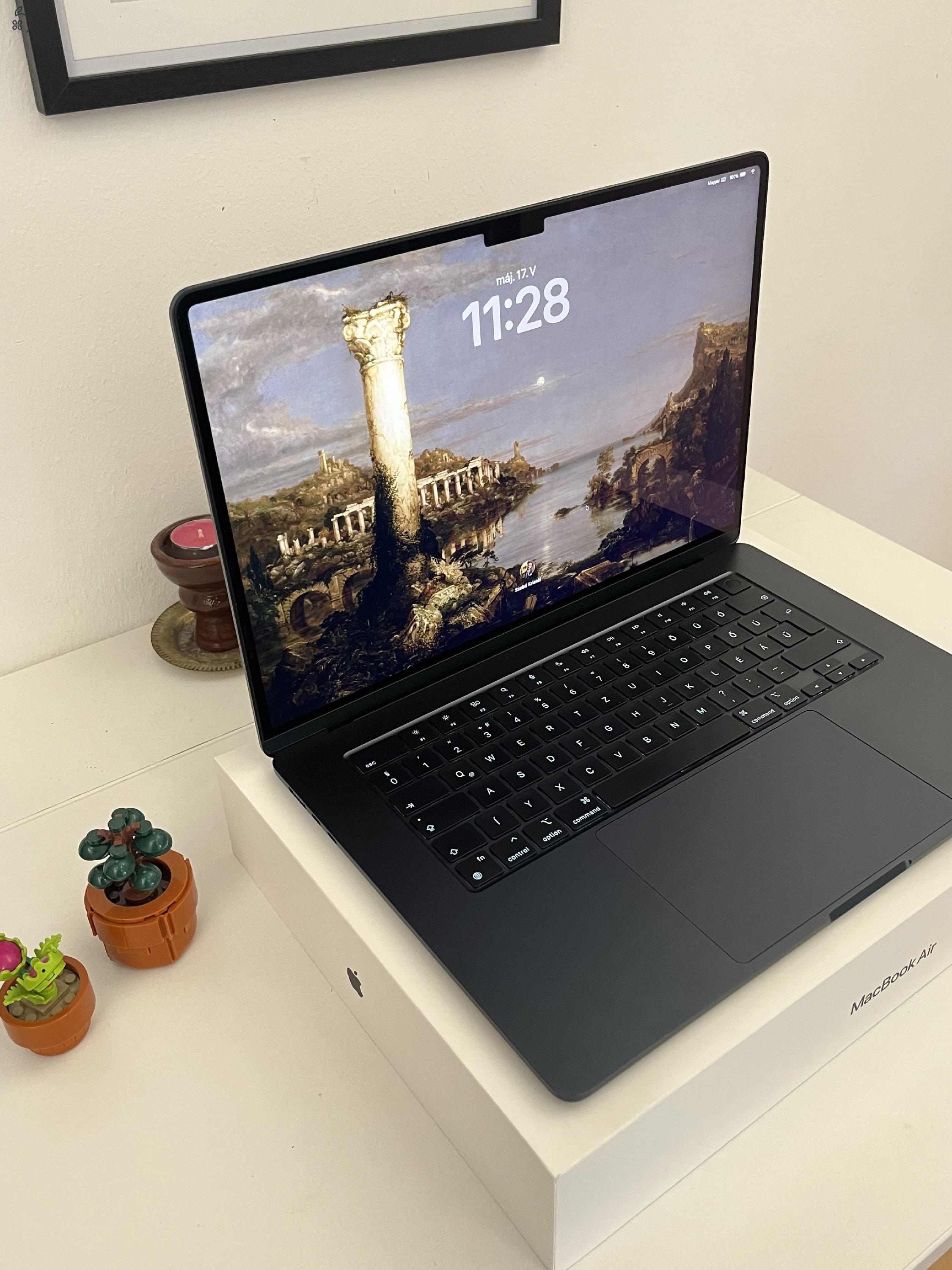 MacBook Air 15” M3 Éjfekete (2024) – ritka 15”-os modell