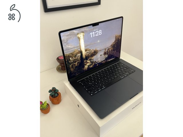 MacBook Air 15” M3 Éjfekete (2024) – ritka 15”-os modell