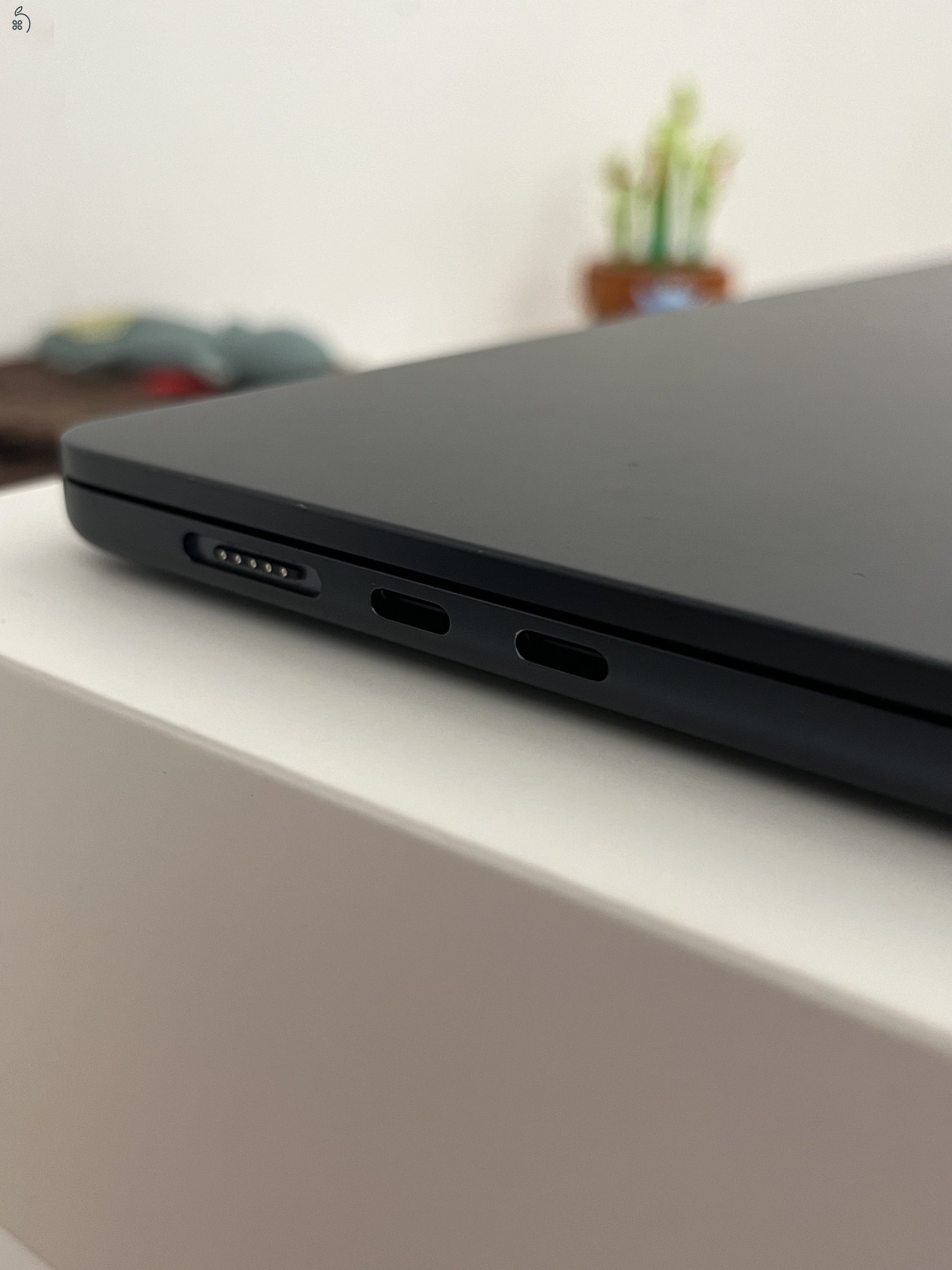 MacBook Air 15” M3 Éjfekete (2024) – ritka 15”-os modell