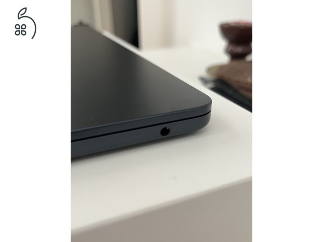 MacBook Air 15” M3 Éjfekete (2024) – ritka 15”-os modell