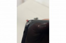Eladó iPhone SE 2020 64 GB: felújított akkumulátor és kijelző