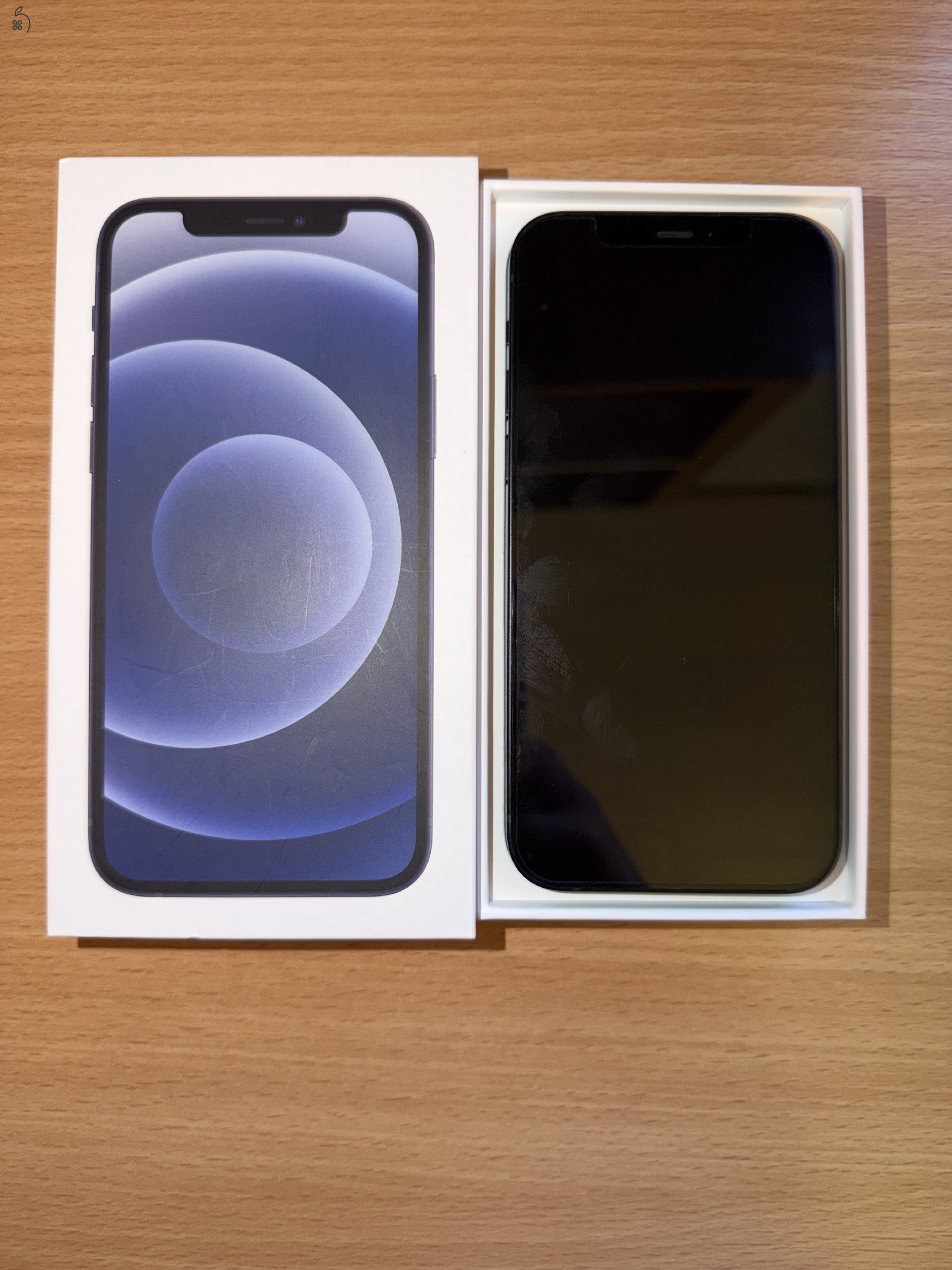 iPhone 12 64 GB 93% gyári akku