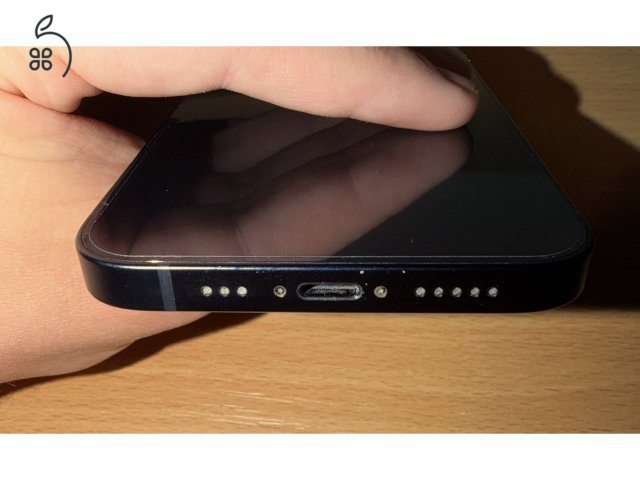 iPhone 12 64 GB 93% gyári akku